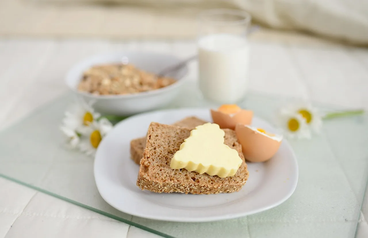 Fette biscottate integrali: il trucco che pochi conoscono per una colazione sana